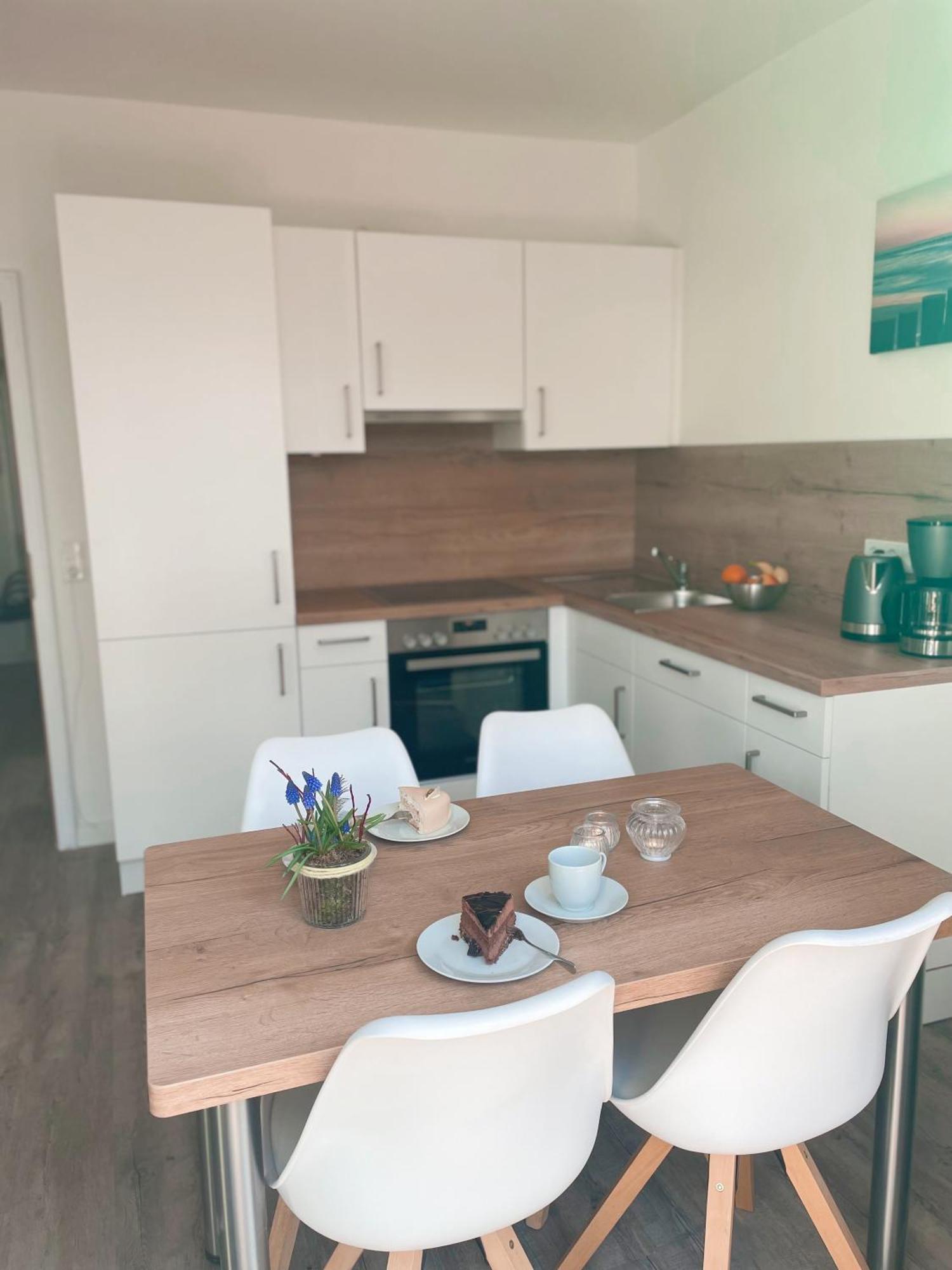 Haus Urvasi Apartamento Lübeck Exterior foto
